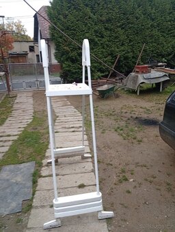 Bazénové,, nové schůdky - 2