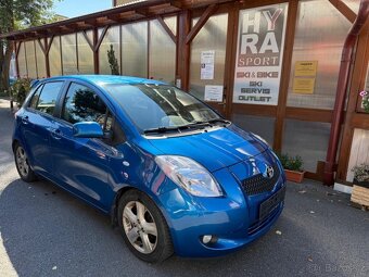 Toyota Yaris 1,3i - 2