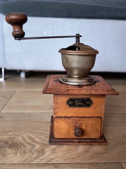 Mlýnek na kávu Garantiert Prima Geschmiedetes Mahlwerk - 2