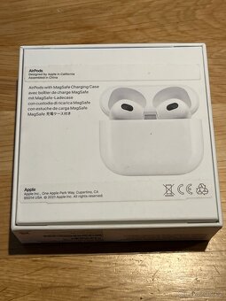 AirPods 3 generace - 2