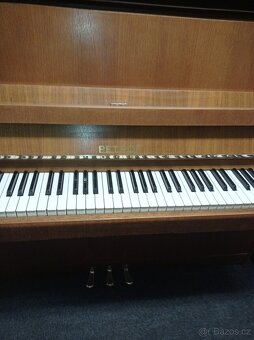 Piano, pianino, klavír Petrof - 2