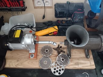 elektricky mlynek na maso 32 - 2