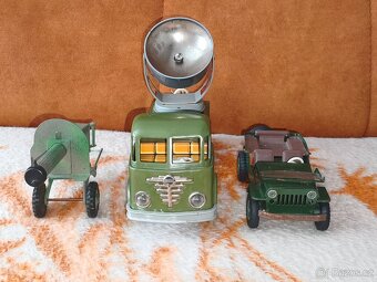 Vojenské hračky - 2