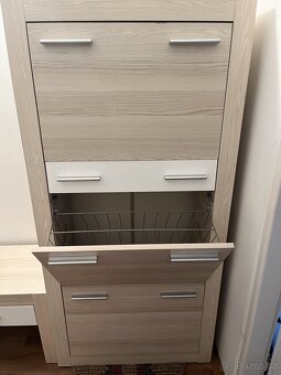 Botník se stoličkou - 2