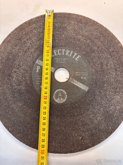 Brusny - rezaci kotouc  - naradi - 2