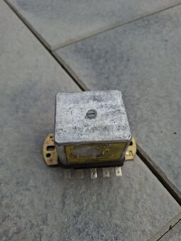 Nové relé Wartburg Trabant - 2