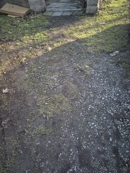 Hlina s kamenim za odvoz - 2