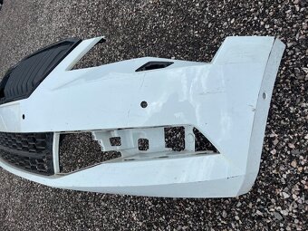 Škoda Superb 3 nárazník - 2