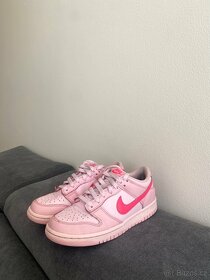 Nike Dunk Low Triple Pink - 2