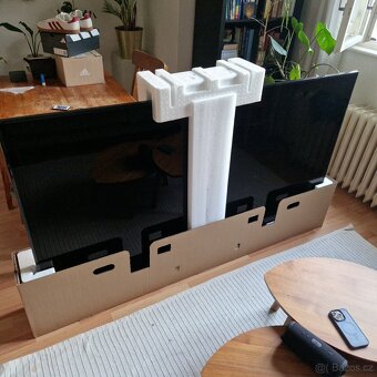 Samsung DM75E – 75" profesionální displej pro 24/7 provoz - 2