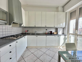 Prodej bytu 3+1 118 m², viale Europa, Montesilvano, Itálie - 2
