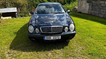 Mercedes Benz Clk w208 320i - 2