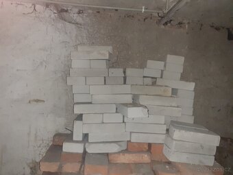 Stavební materiál různé - 2