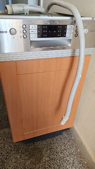 Myčka Bosch 45cm - 2