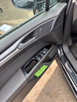 Ford Mondeo, 2,0 TDCi 110kW manual 2015 nájezd 172000km - 2