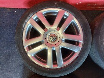 ALU disky VW 5x112 R17 s letními pneu 225/45 R17 - 2