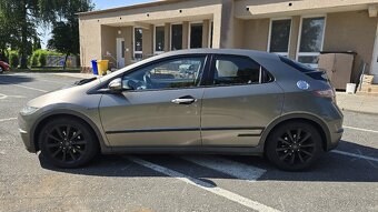 Honda Civic 8g 1.8 - 2