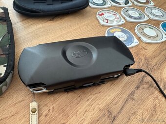 PSP Play Station Portable, kryty, hry - 2