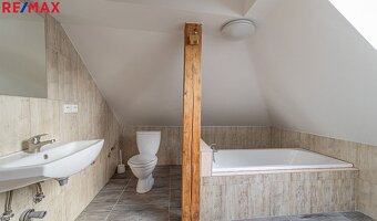 RD Těšíkov u Šternberka 3x byt - 2