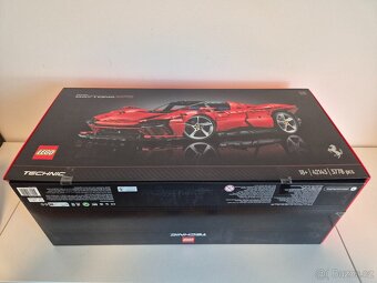 Lego 42143 Ferrari Daytona - 2