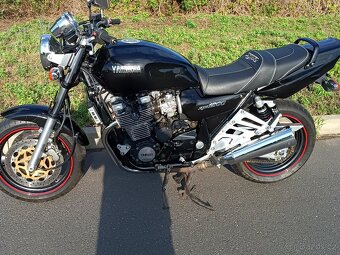 Hezká klasická Yamaha XJR 1200 v originálním stavu. - 2