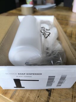 Dávkovač saponátu Schock Samo L Černá 500ml - 2