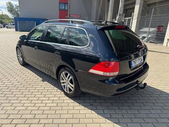 Volkswagen Golf 1.4TSi Automat DSG Velká Výbava - 2