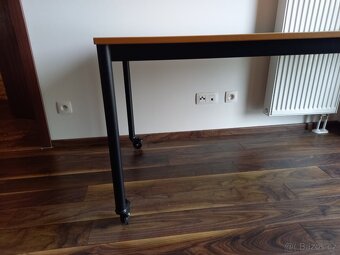 Velký kvalitní pracovní stůl 160 x 80 cm. - 2