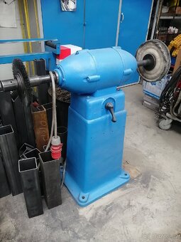 Dvoukotoučová leštička a bruska - 2