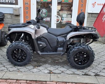 CAN-AM Outlander Max 700 XT ABS, INT Platinum Satin, MY25 - 2