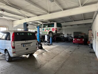 Pronájem autoservisu 600 m² - 2
