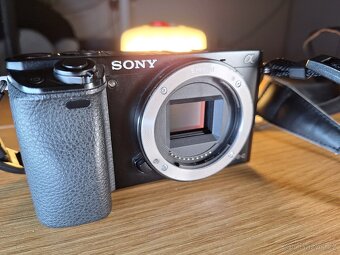 Sony A6000 + 16–50mm | 22k expozic - 2