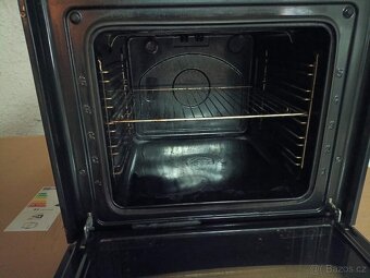 Vestavná trouba - 2