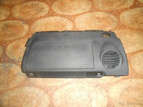 prodam palubku na vw new beetle rok 2001 - 2