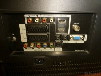 LCD televize 80cm SAMSUNG, 32 palců, nemá DVBT2 - 2