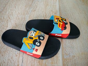 Dětské pantofle vel. 35 - 2