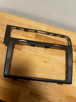 Rámečky do Golfa 7 - 2