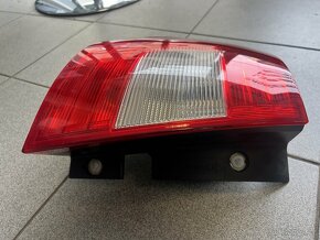 Levé zadní světlo na Škoda Superb II 3T9945111 - 2