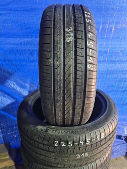 Sada dvourozměr letní pneu 225/45 a 255/40 R18 - 2