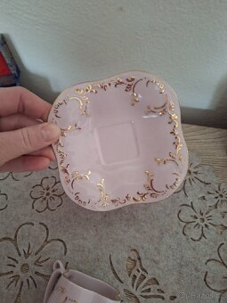 Šálek z růžového porcelánu - 2