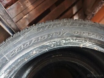 245/45 R17 - 2