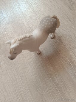 Figurka Schleich Waleský poník hřebec 13871 - 2