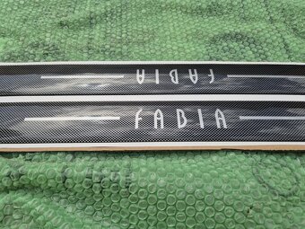 Škoda Fabia I ozdobné a ochranné samolepící lišty - 2
