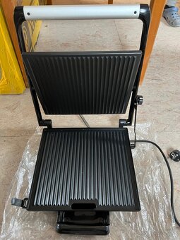 Kontaktní gril elektrický - 2