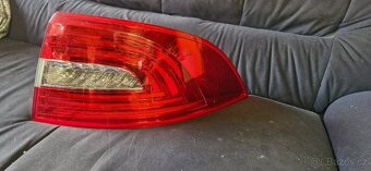 Prave zadni svetlo skoda superb II sedan face lift - 2