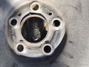 Zimní pneumatiky R16 195/60 - 2