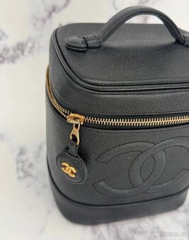 Chanel Caviar Vanity Case - 2