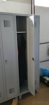 Šatní skříň - 2