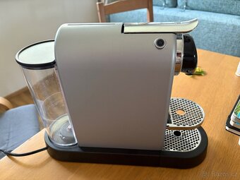Kávovar Nespresso - 2