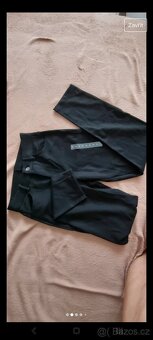 Nove leginy Calzedonia - 2